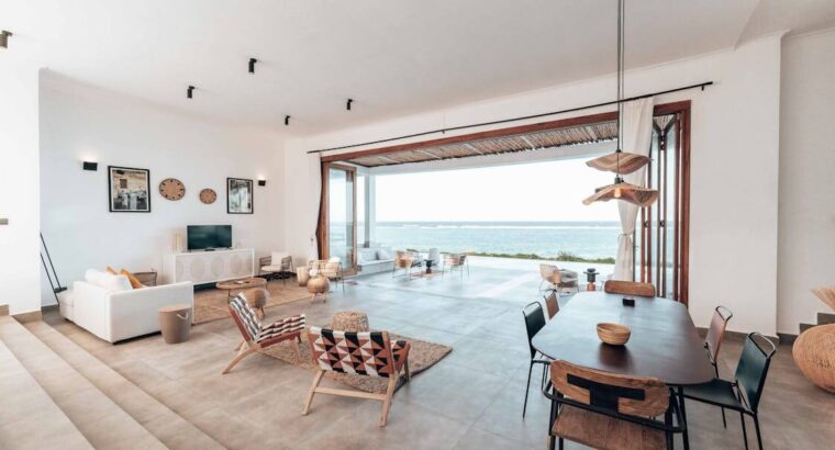 Luxury pluse Beachfront House for Sale, 4 Bed...